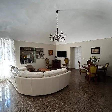 アパート Da Concy フォッサチェージア